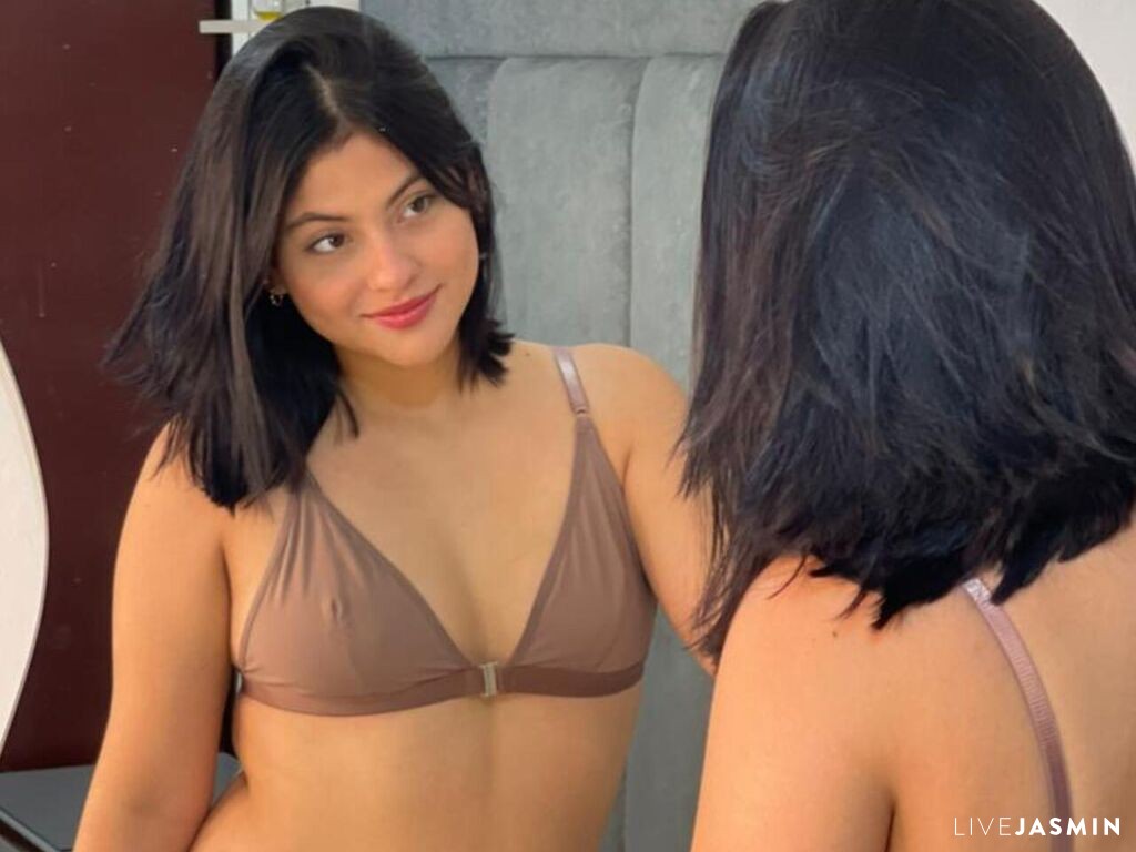 Live cam model ValeriaSecret