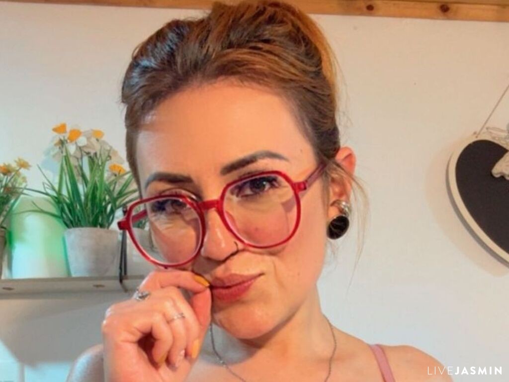 Live cam model VictoriaFalon