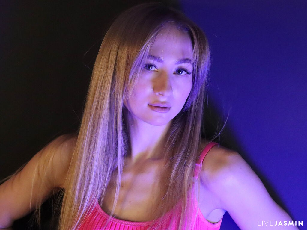 Live cam model VictoriaRiddlle