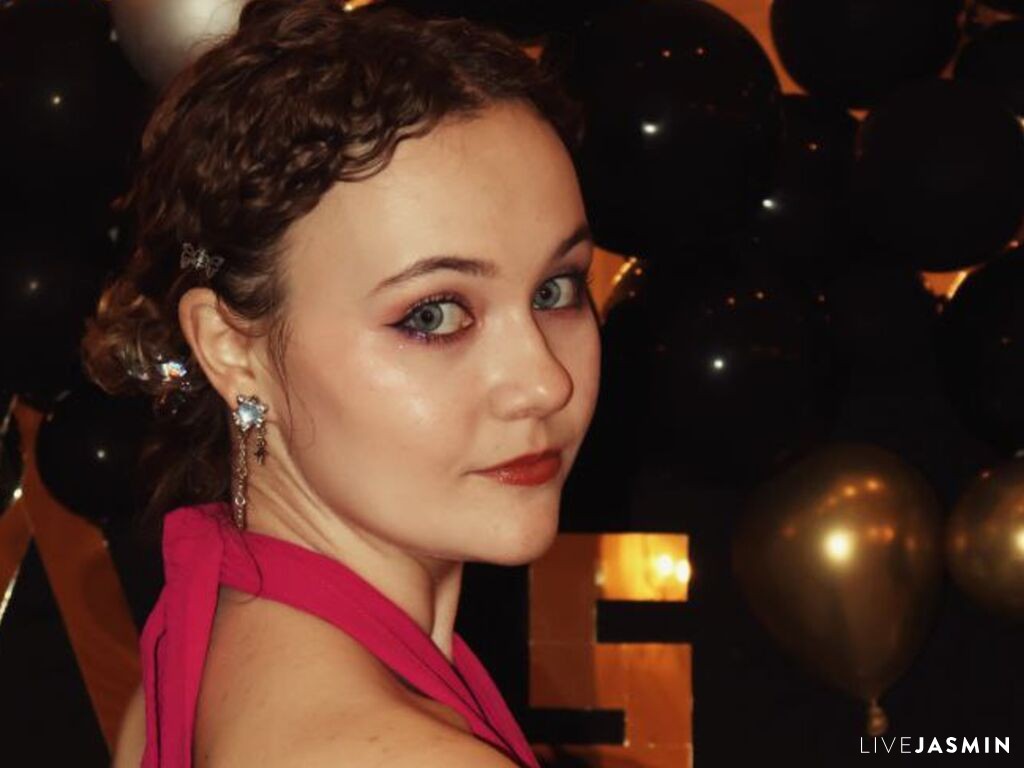 Live cam model VioletteCandella