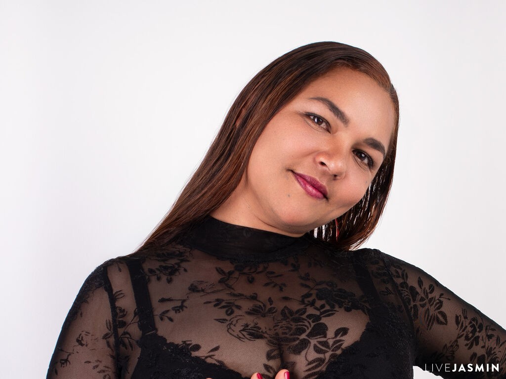 Live cam model VivianMoreau