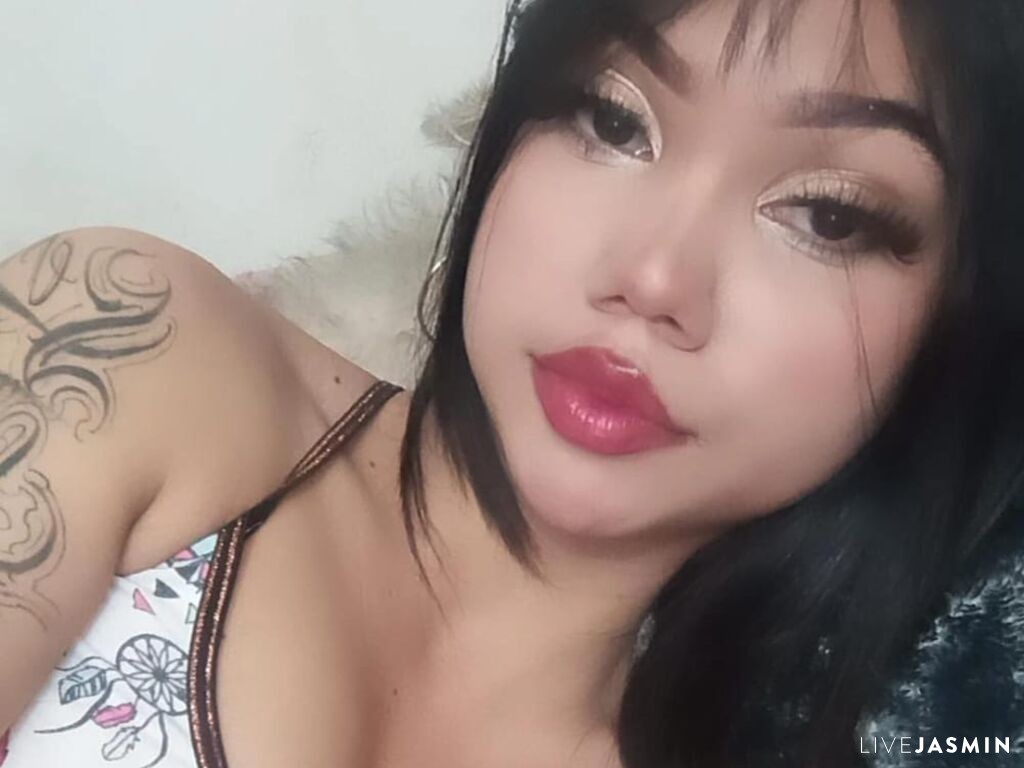 Live cam model VyxMarch