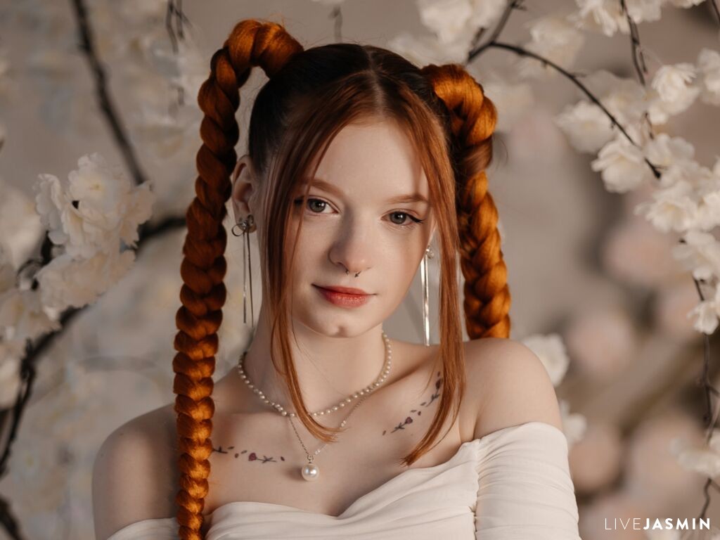 Live cam model WandarfulWanda