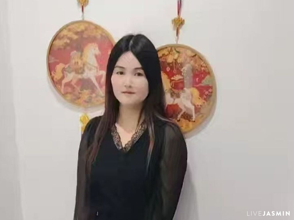 Live cam model XiaJiaojiao