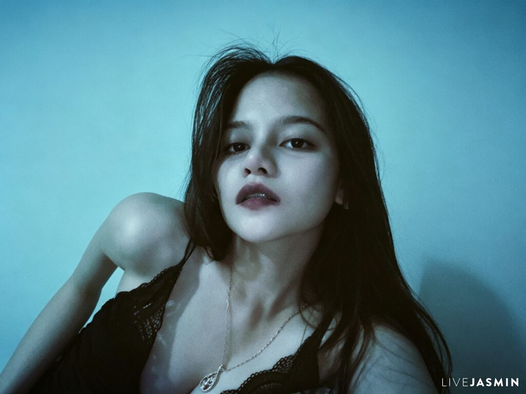 Live cam model XiaoPingYang