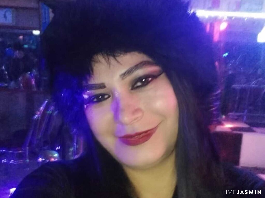 Live cam model YenBarners