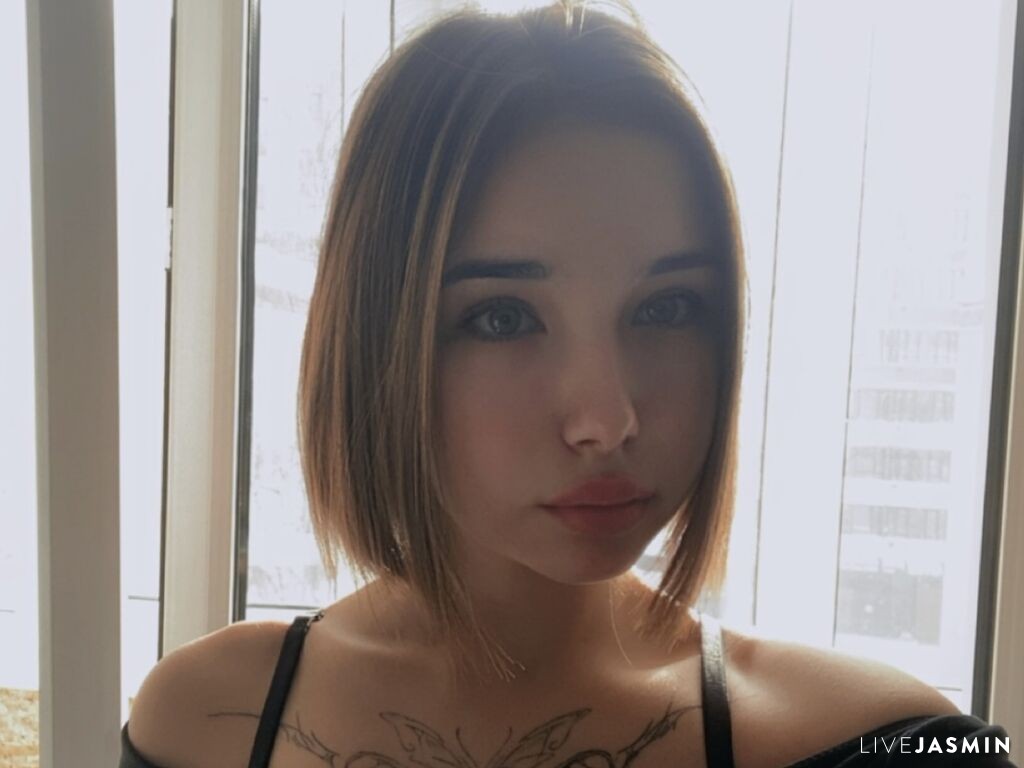 Live cam model YeseniaSteppe