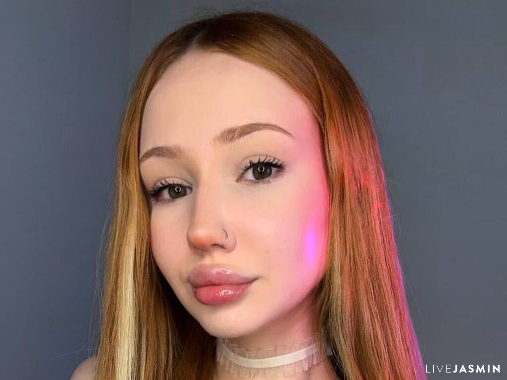 Live cam model ZoeFord
